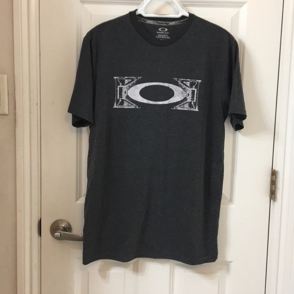 Men’s Grey Oakley crew neck t-shirt